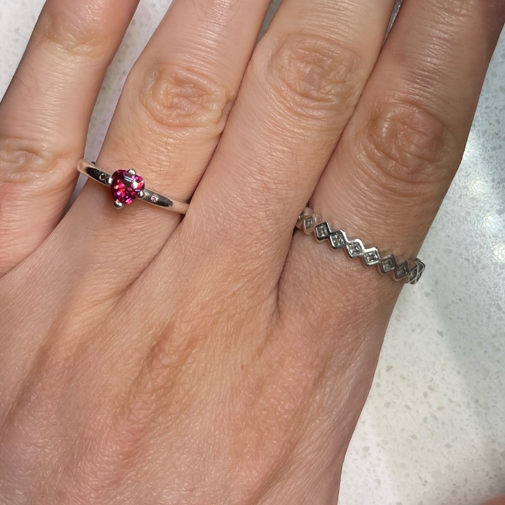 Pandora ring (on pointer finger) - Picture 2 of 8